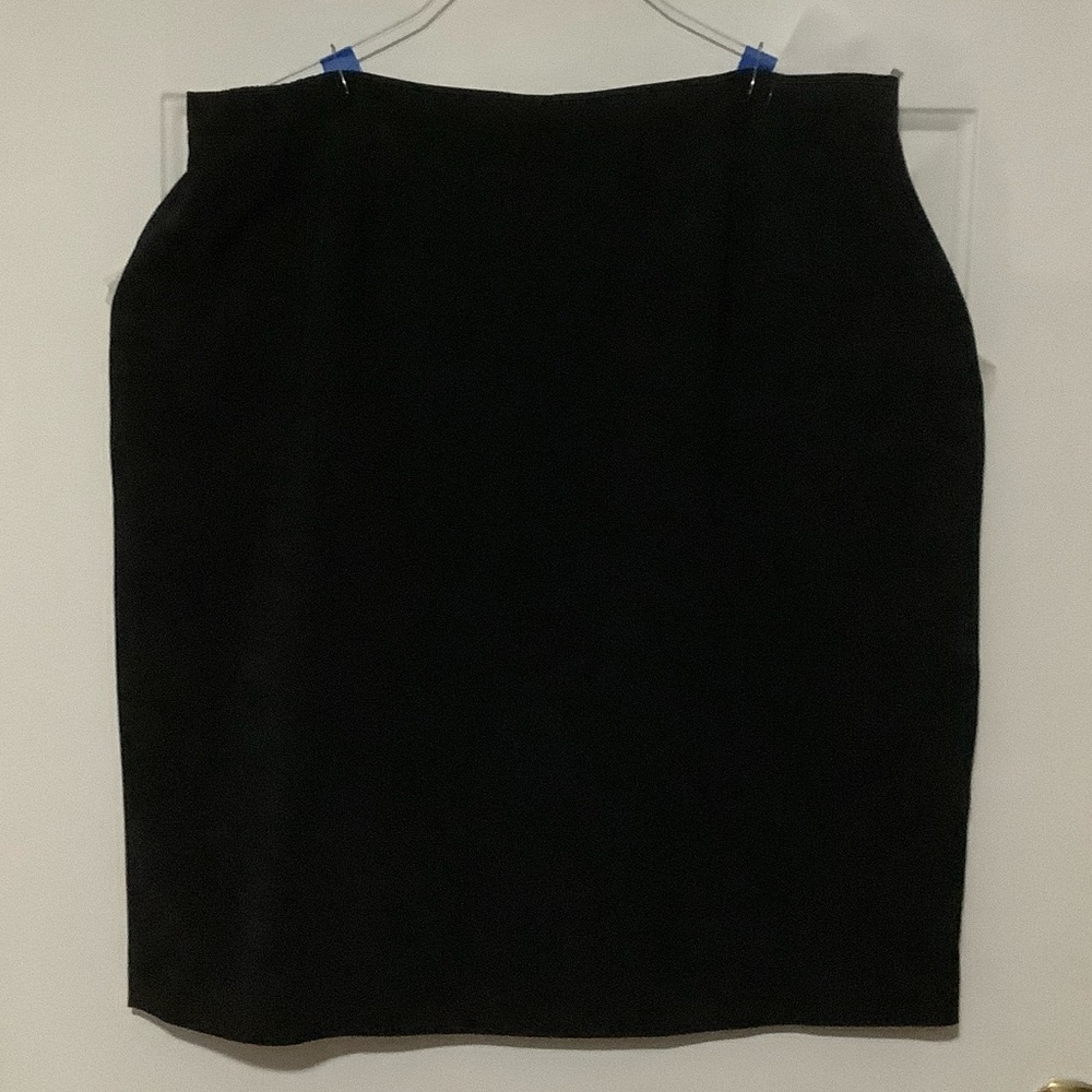 East 5th Classic Black Pencil Skirt